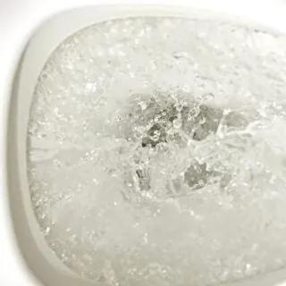 how to turn off water to toilet