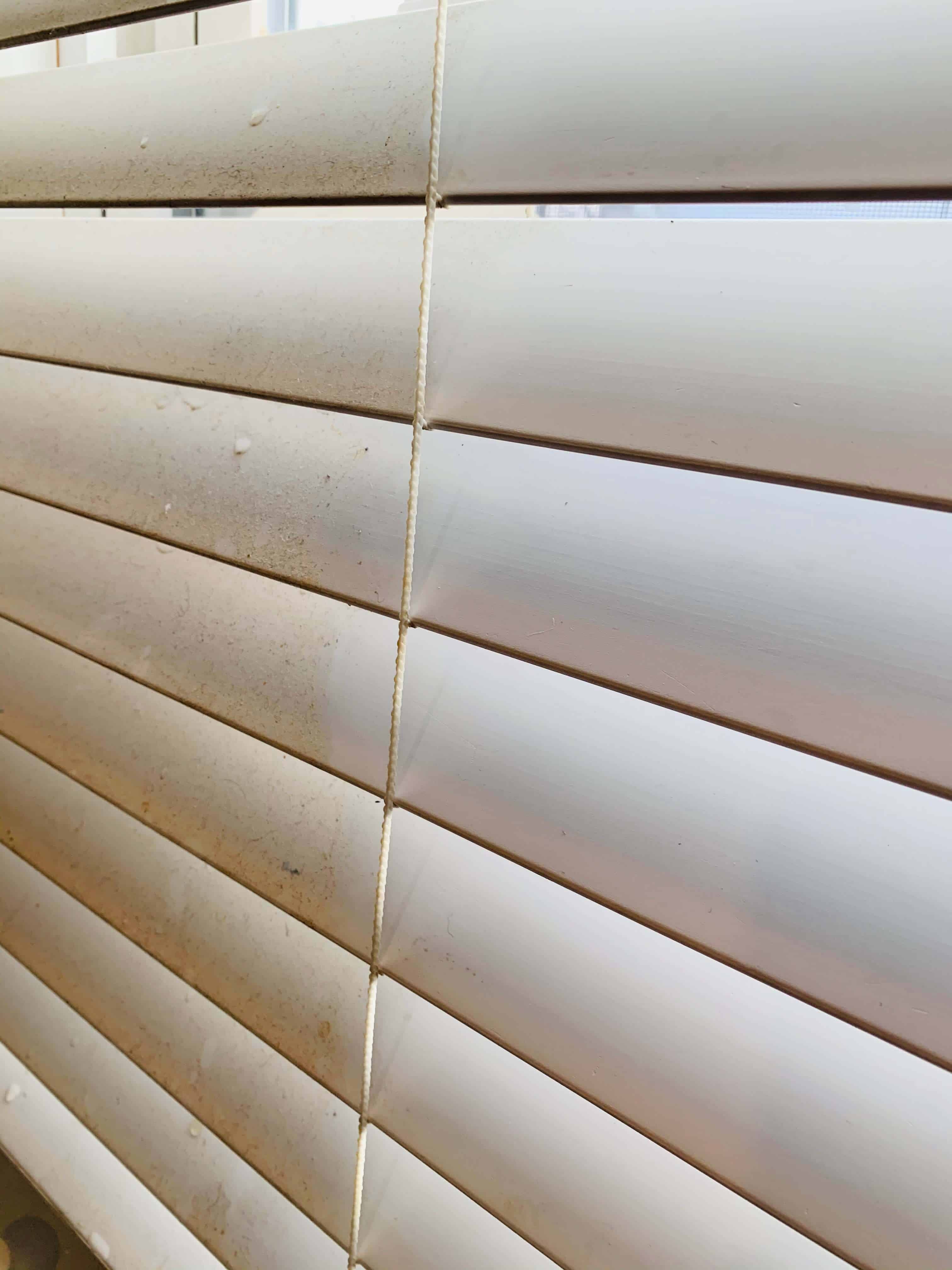 How to Clean Faux Wood Blinds (July 2022)