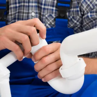 silicone vs plumbers putty